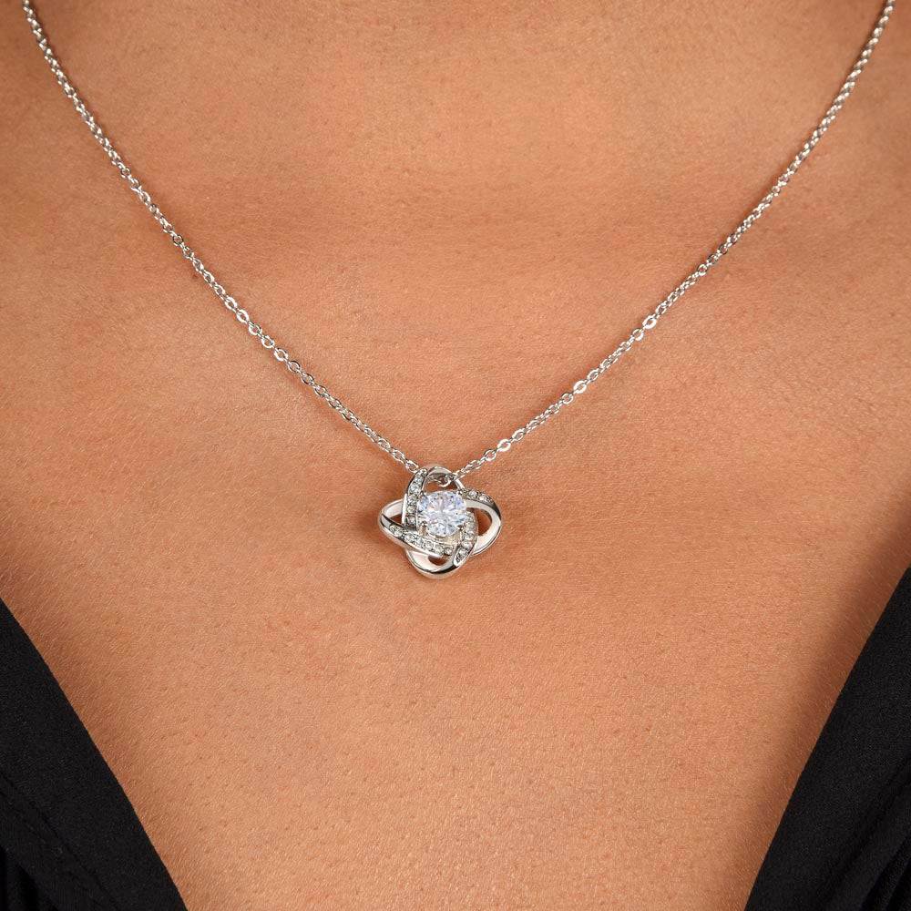 Heartfelt Mom Love Knot Necklace Gift: A Token of Love and Gratitude